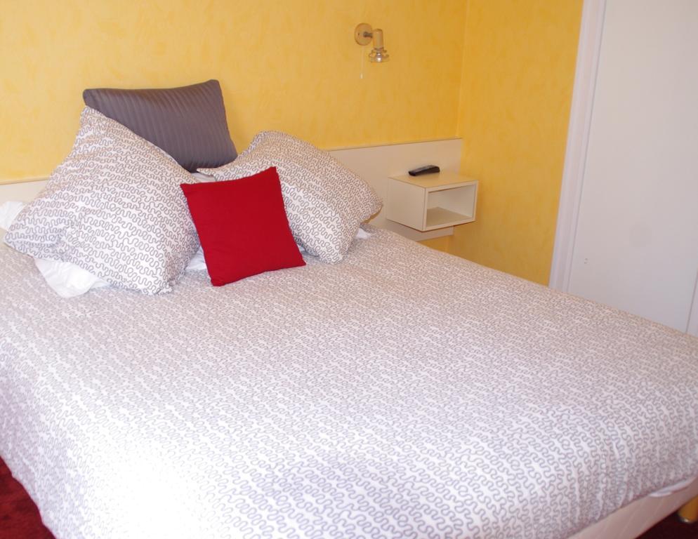 Hotel Le Roudou フエナン エクステリア 写真