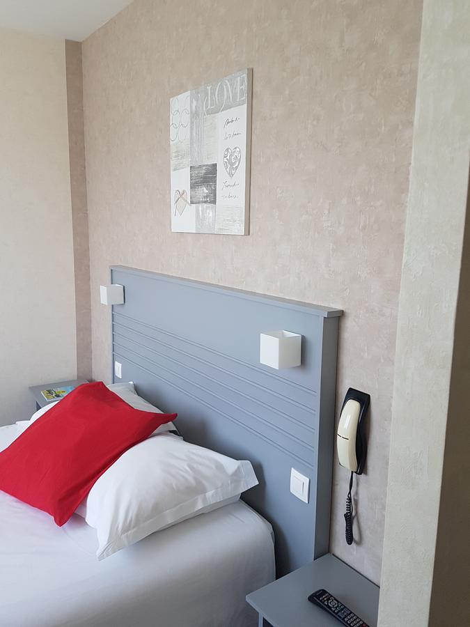 Hotel Le Roudou フエナン エクステリア 写真